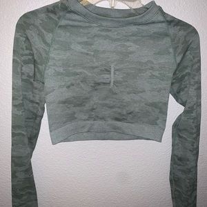 Long sleeve workout top